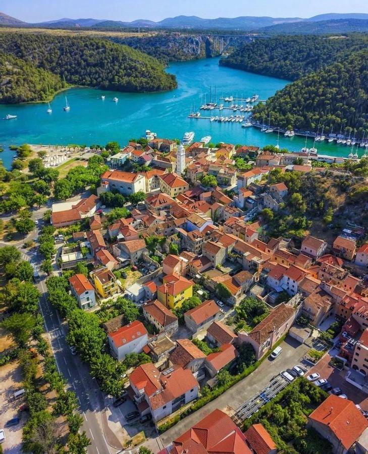Titius Apartment Skradin Exterior foto